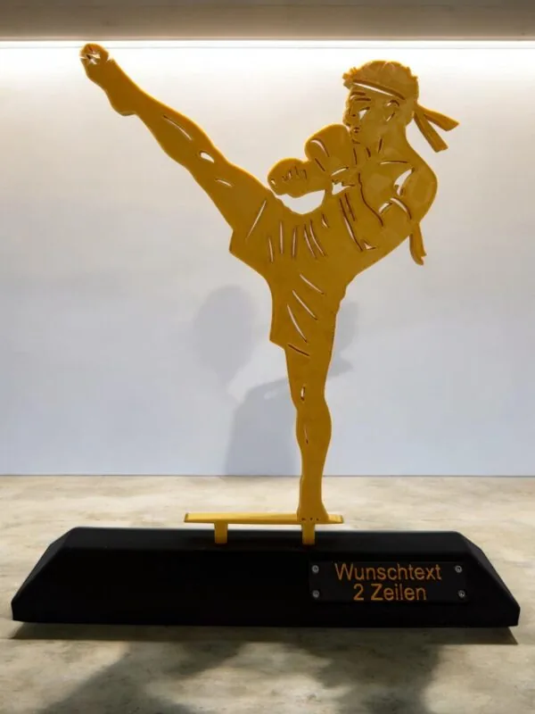 Muay Thai Turnier Pokal individuell graviert